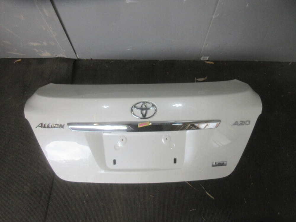 крышка багажника Toyota Allion NZT260 ZRT261