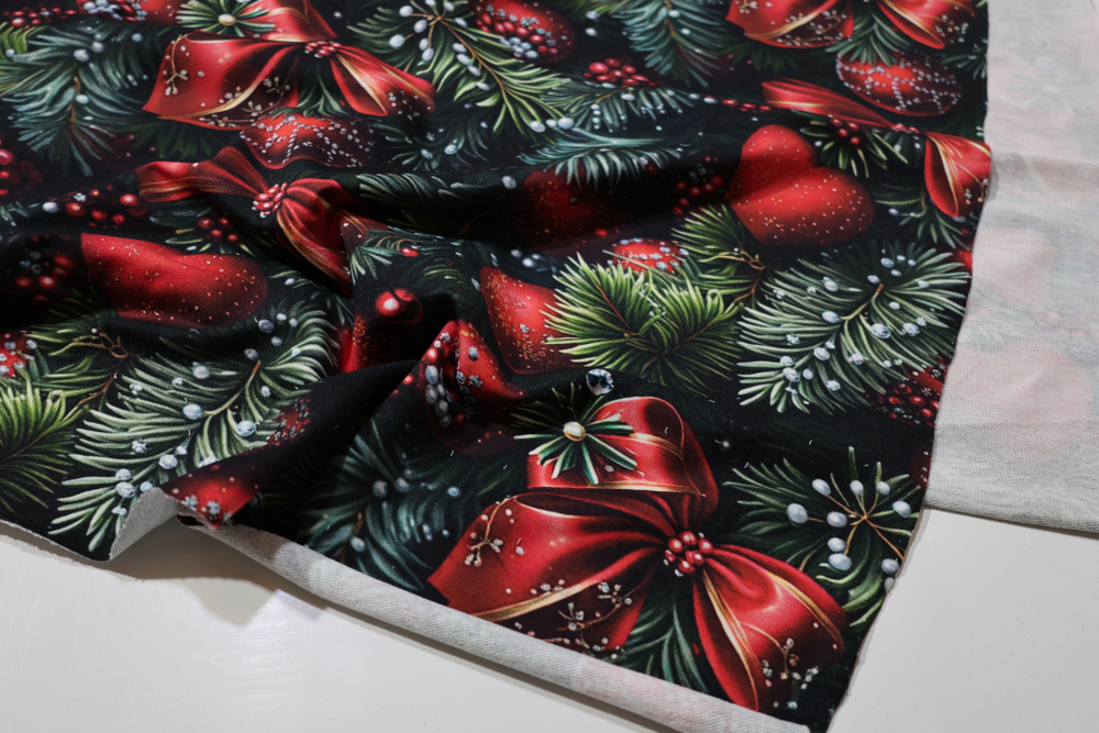 БАНТЫ И ШАРИКИ - Футер 2х-нитка с лайкрой, пенье (КРВ622 Елена) (к0 незначительно испачкан с изнанки)