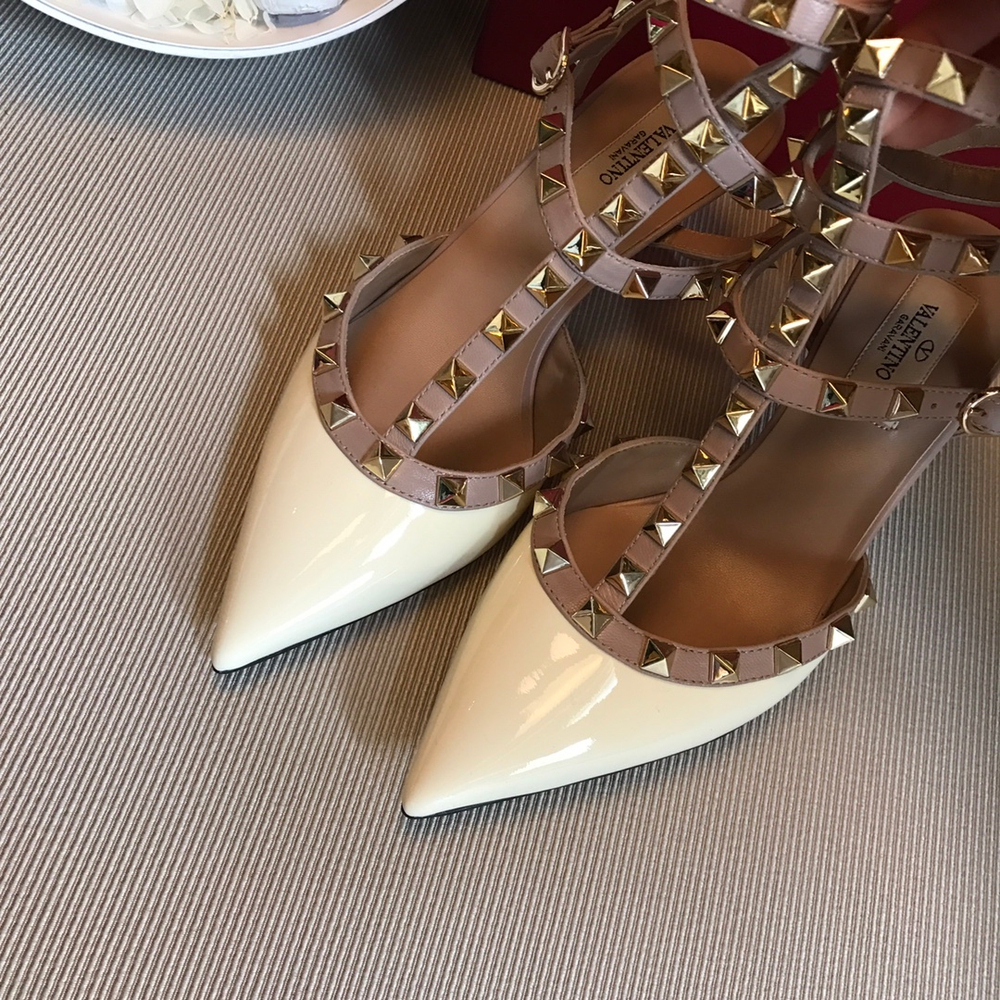 Valentino Rockstud Pumps 6.5 cm