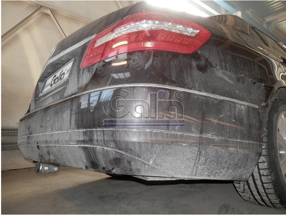 Оцинкованный фаркоп на Mercedes E-Class w212 седан, кроме AMG 2009-2016 (без электрики), Galia M138C