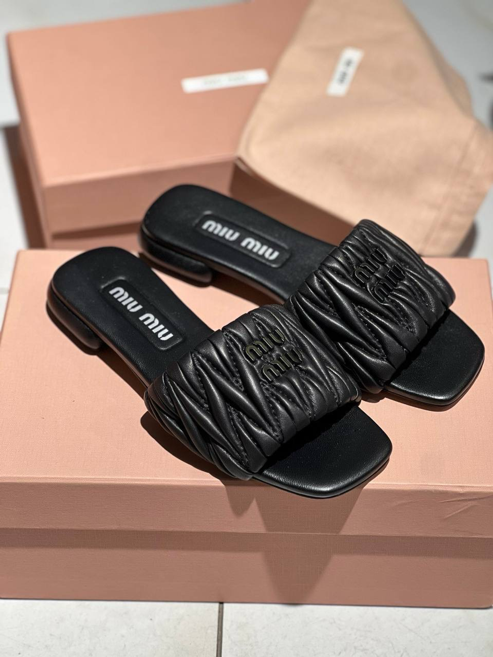 Шлепанцы Miu Miu
