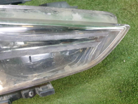 Битая Фара правая Genesis G70 (2017-2021) LED