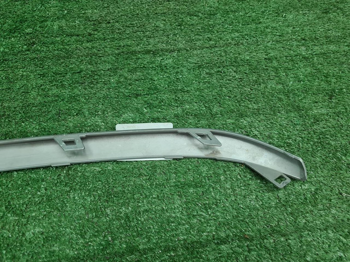 Накладка переднего бампера BMW 5er G30 (2017-2020)