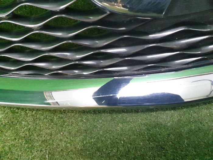 Решетка радиатора Infiniti QX60 (2016-2020)