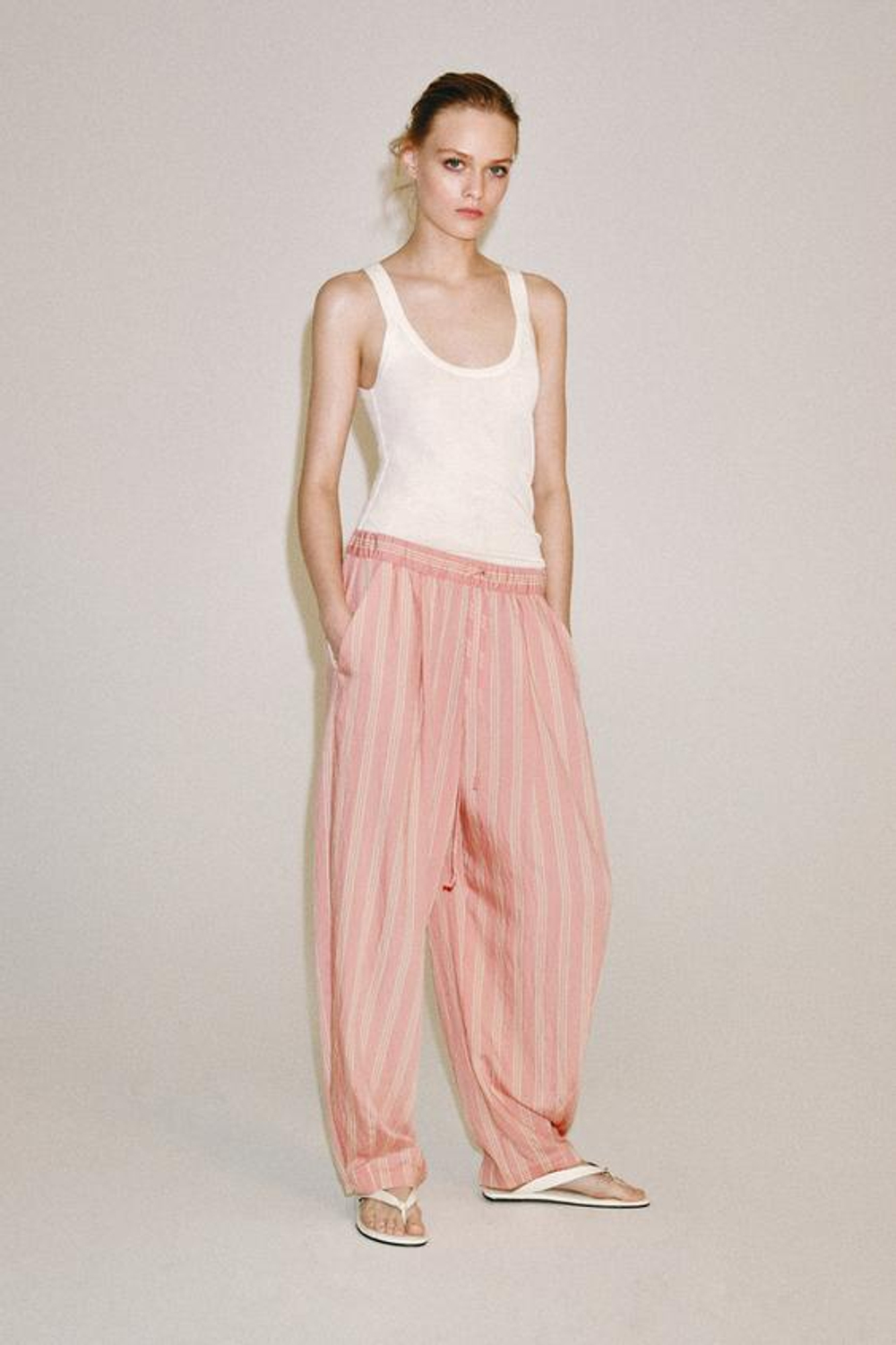ZARA БРЮКИ-БАЛЛОНЫ В ПОЛОСКУ — ZW COLLECTION, РОЗОВЫЙ/БЕЛЫЙ