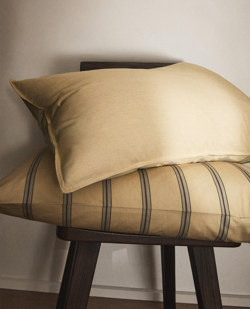 Наволочка Zara Home, хлопок 100%, в полоску, 7190/091 · арт. 7190/091