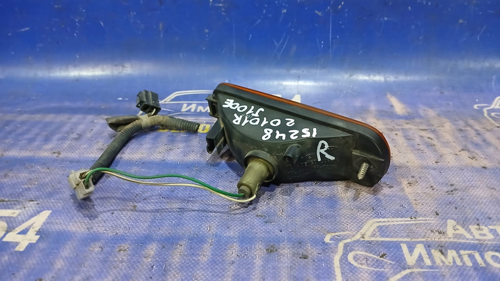 Повторитель в бампер правый TOYOTA CAMI 1999-2000