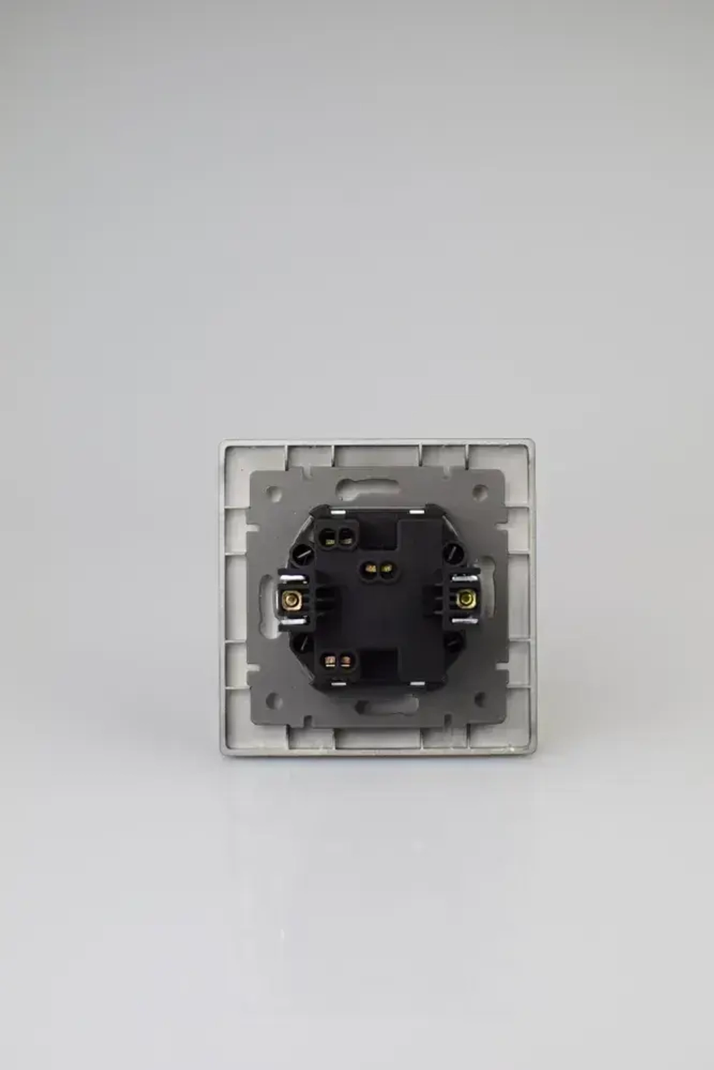 Выключатель одноклавишный черный