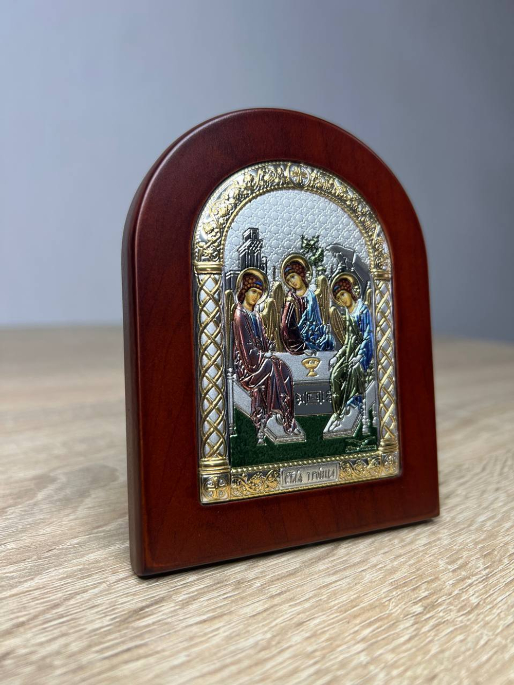 Св. Троица, икона арочная, красное дерево, эмаль 86х112