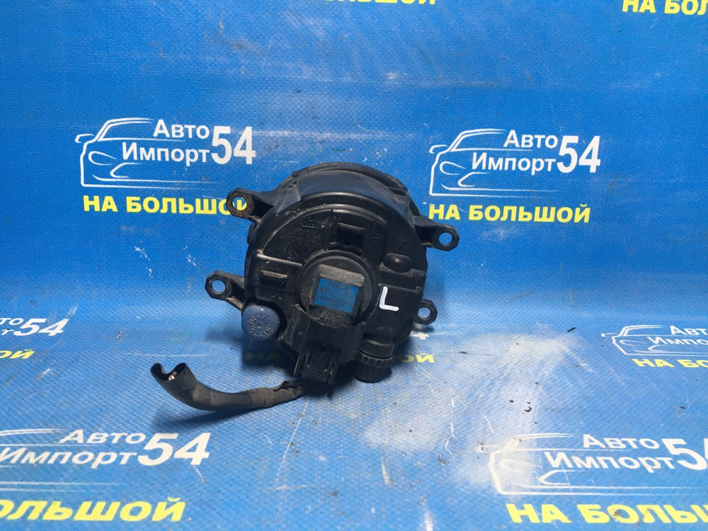 Туманка левая TOYOTA NOAH 2010-2013