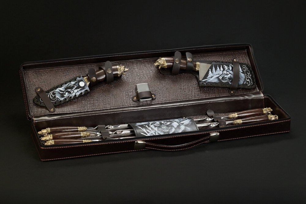 Подарочный набор шампуров в кейсе "Волк №3"