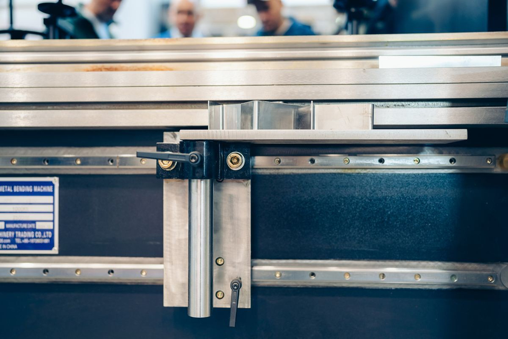 Гидравлический листогибочный пресс с ЧПУ B-Power P 100/2500