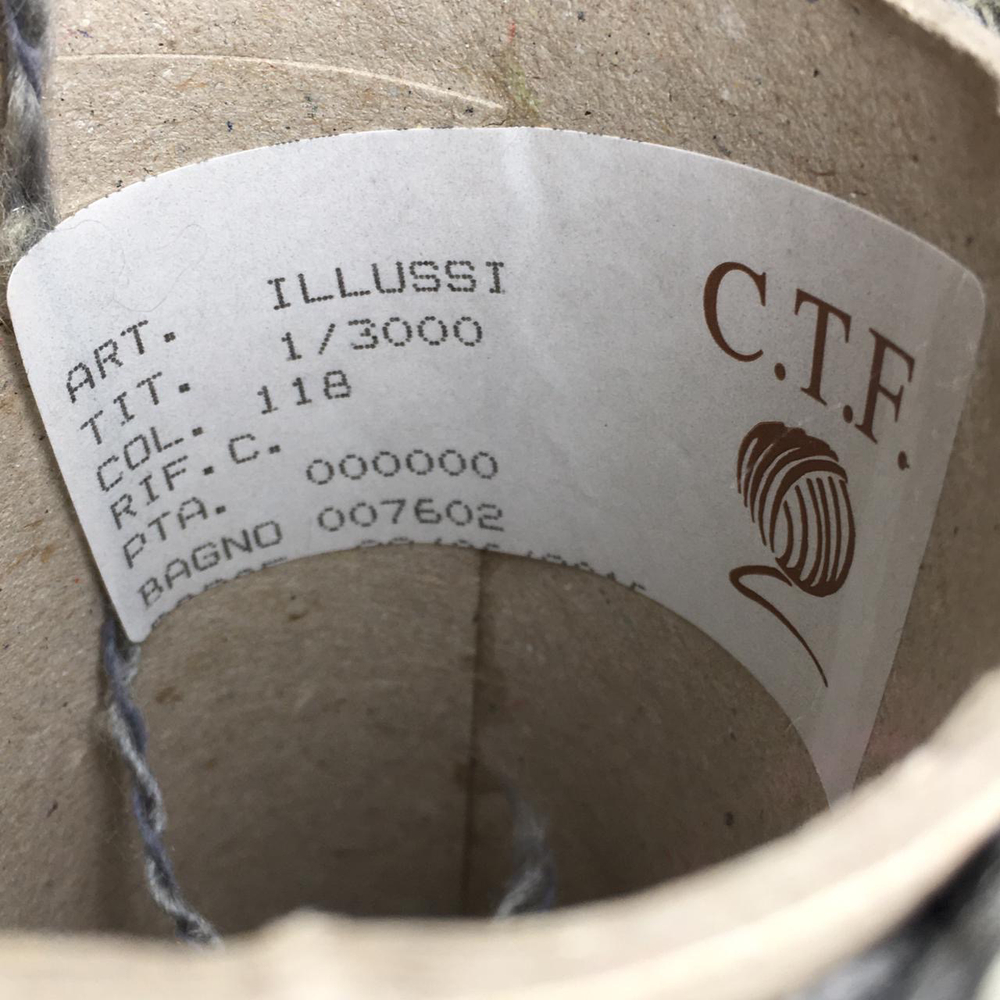 ILLUSSI - C.T.F.; 38% шёлк, 60% меринос, 2% п/а; 300м/100гр; col. 118