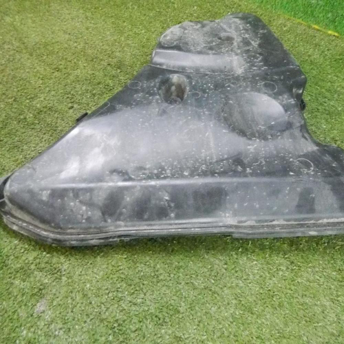 Бачок омывателя BMW 5er G30 (2017-2023)