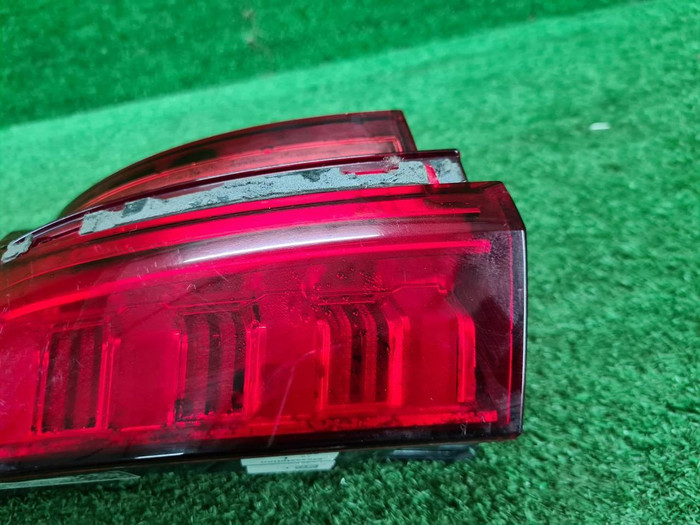 Фонарь левый внешний Audi A6 5 C8 (2018-2023)