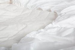 Наматрасник непромокаемый на резинке 140х200х40 German Grass Mattress Cotton Drysoft белый