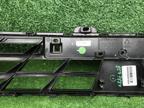 Решетка переднего бампера Geely Atlas 2 (23-нв)