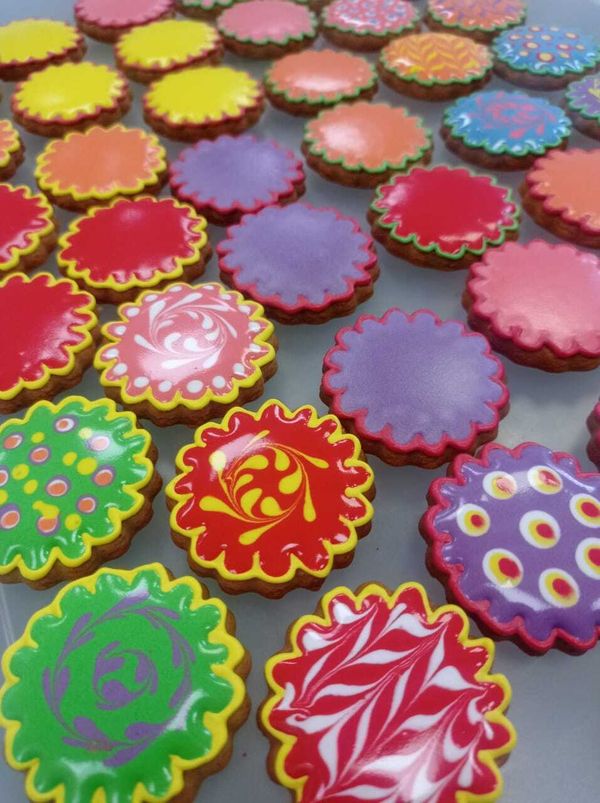 Круглый пряник с логотипом на заказ