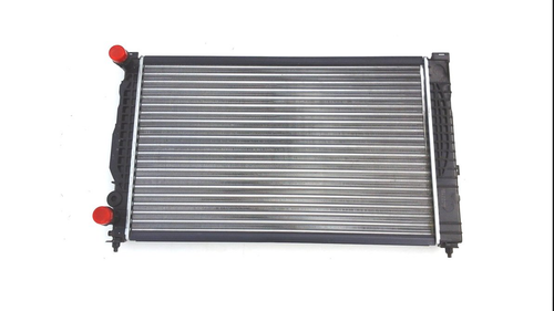 Радиатор охлаждения Skoda Superb 1