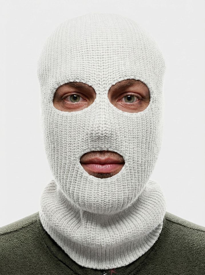 Балаклава вязаная (белая)