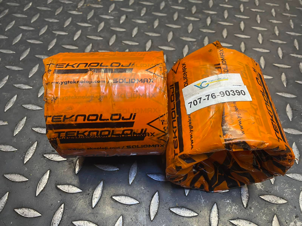 Втулка 707-76-90390