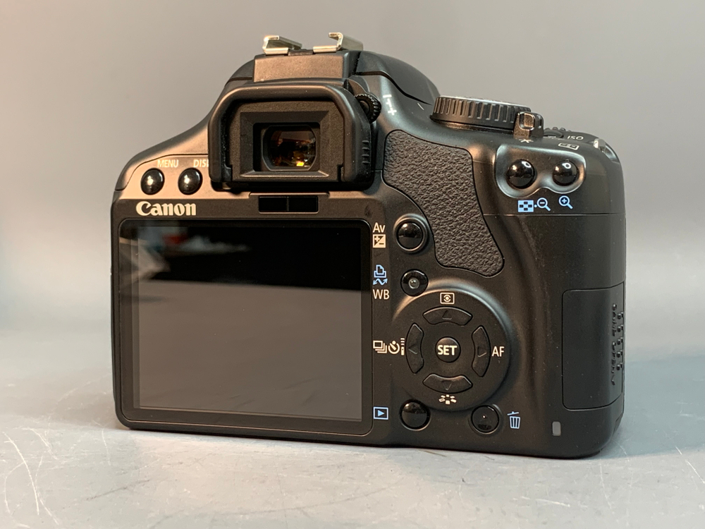 Canon EOS 450D Body 3.500 кадров