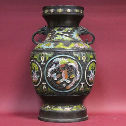 Бронзовая ваза в китайском стиле