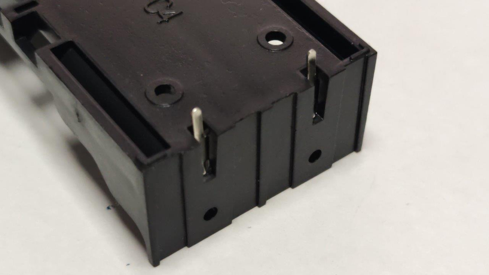 Батареечный отсек ET BH-18650 2S1P-L