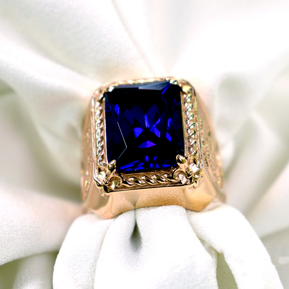 Печатка с крупным камнем