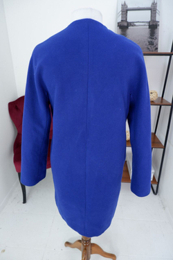 Пальто HOTt яркое демисезонное 44 размер