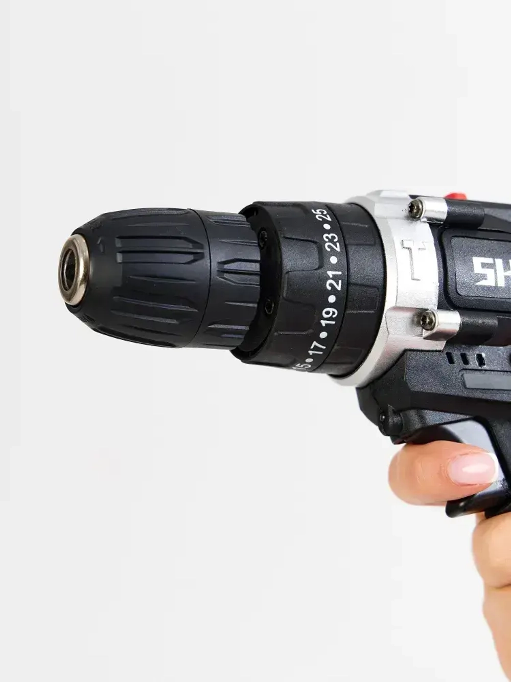 Набор инструментов с шуруповертом, шуруповерт аккумуляторный 21 V, 2 АКБ