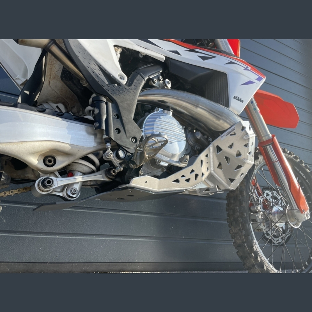 Защита картера P-tech, Защита резонатора картера P-Tech TBI Husqvarna (2024+), Gasgas