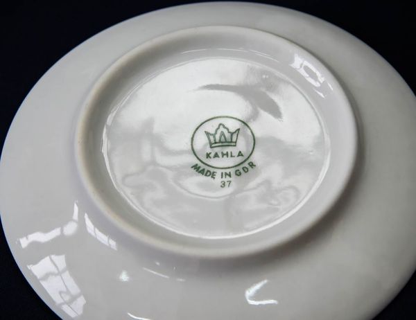 История возникновения клейм на фарфоре