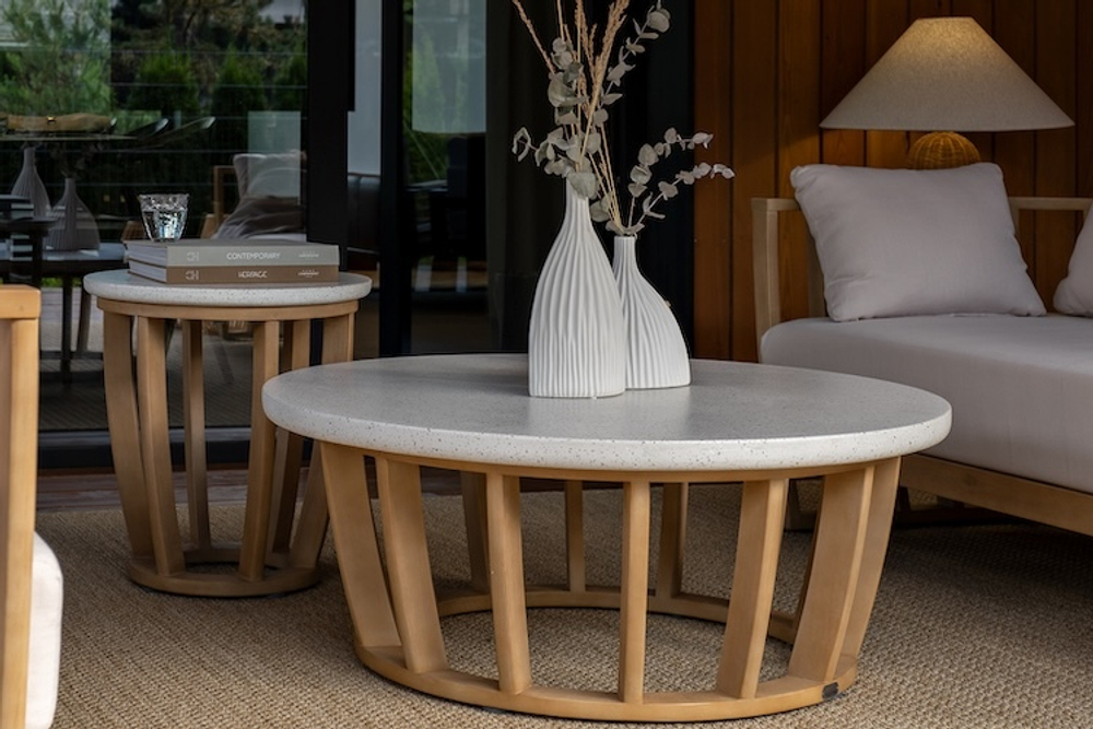 Кофейный стол из акации WOODLAND