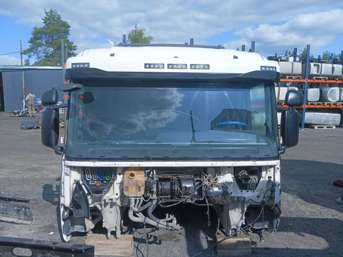 Кабина R440 2017 год.