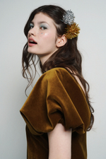 Платье с запахом на спине и рукавами-фонариками из бархата,"Оливки в мартини"