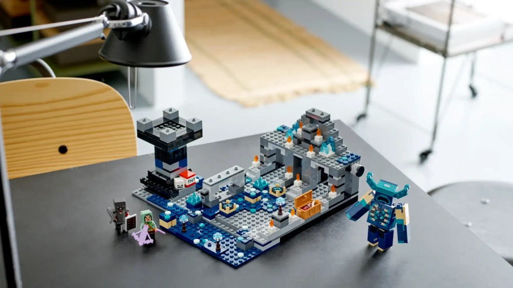 Конструктор LEGO Minecraft 21246 Глубокая Темная битва