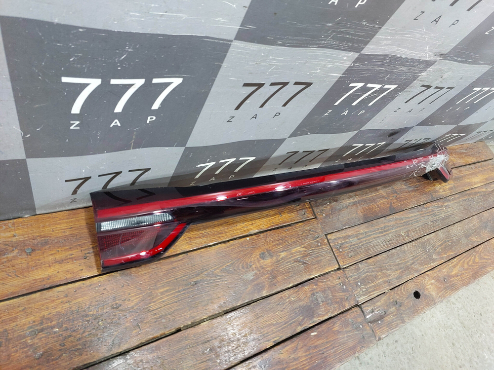 Фонарь задний центральный с дефектом Chery Tiggo 7 Pro Max 22-нв Б/У Оригинал 605000568AA