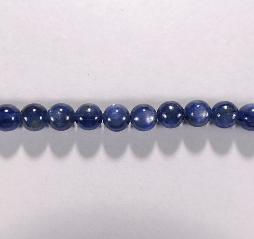 Бусина из кианита светлого, шар гладкий 6мм