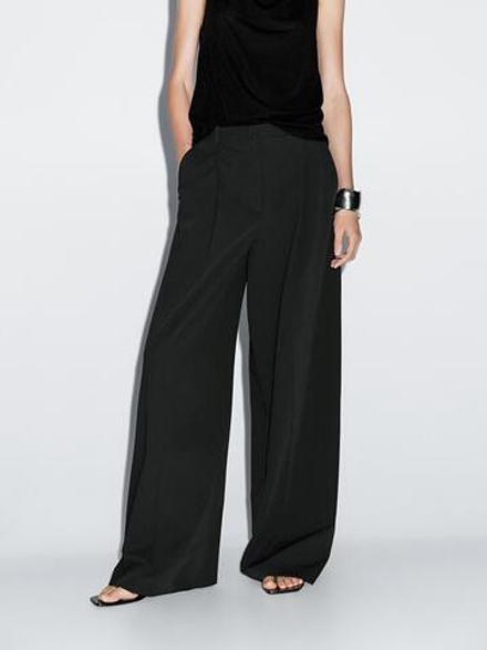 Massimo Dutti Брюки с широкими штанинами и защипами, черный