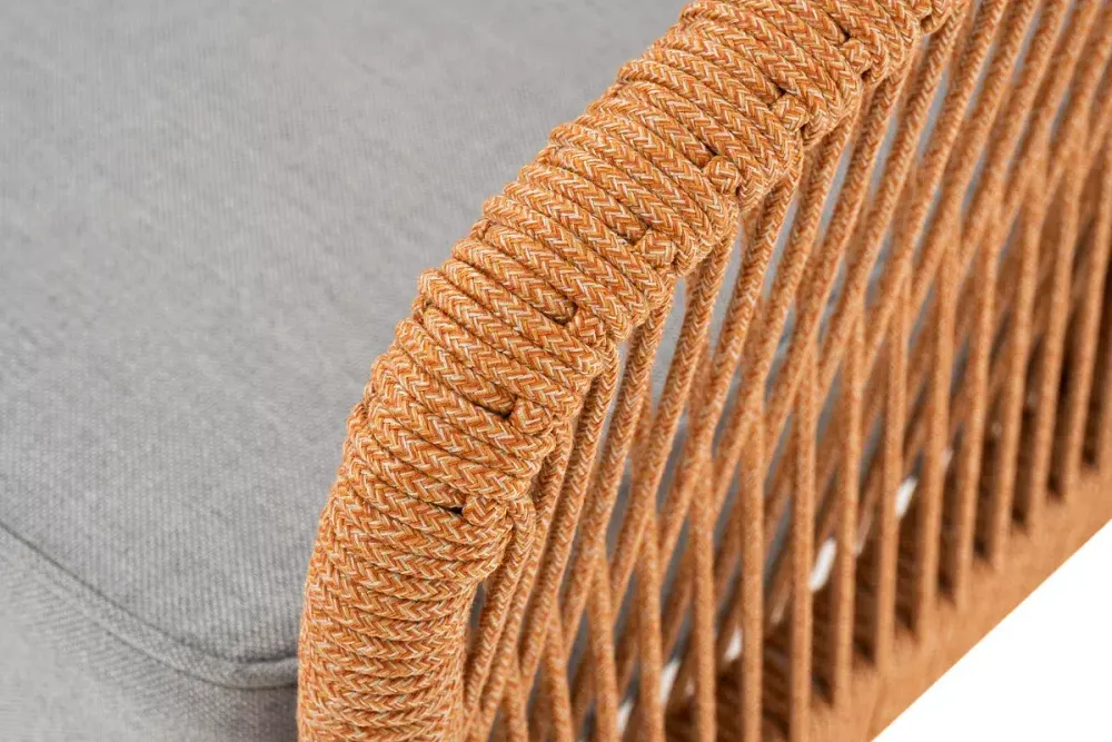 "Канны" диван 2-местный плетеный из роупа, каркас алюминий светло-серый (RAL7035) муар, роуп оранжевый меланж круглый, ткань светло-серая