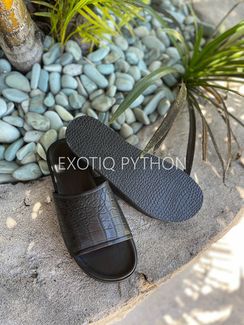 Сандалии из кожи крокодила SH-165