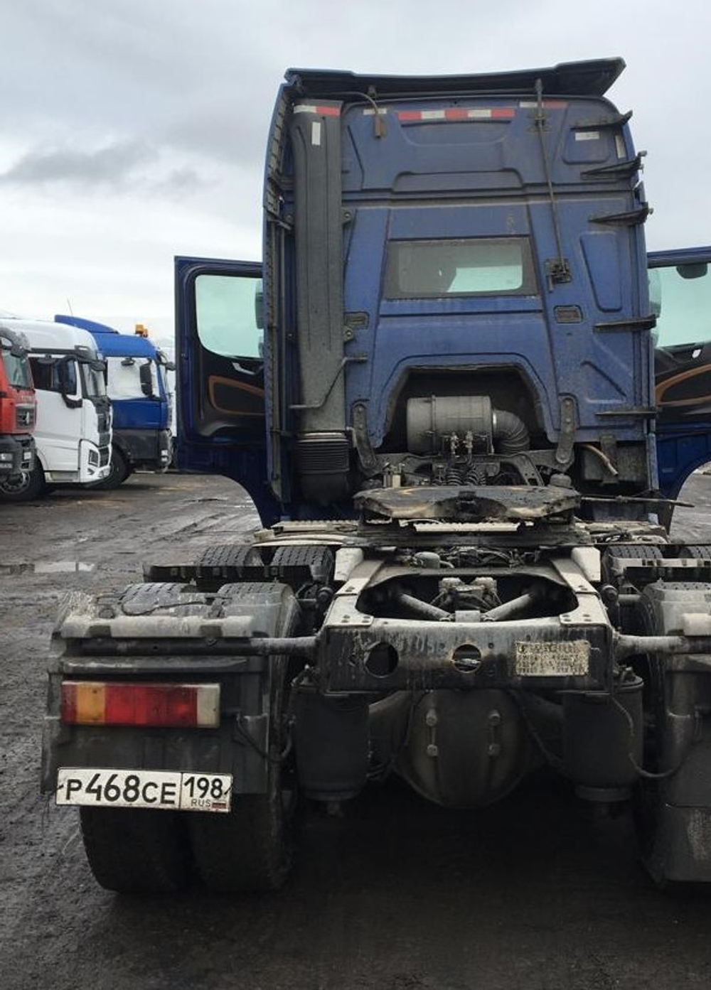 Shacman (Shaanxi) SX* 6x4 Седельный тягач SX4259GD4Q2 (Дизельный, 11.6 л, 500 л.с. АТ)