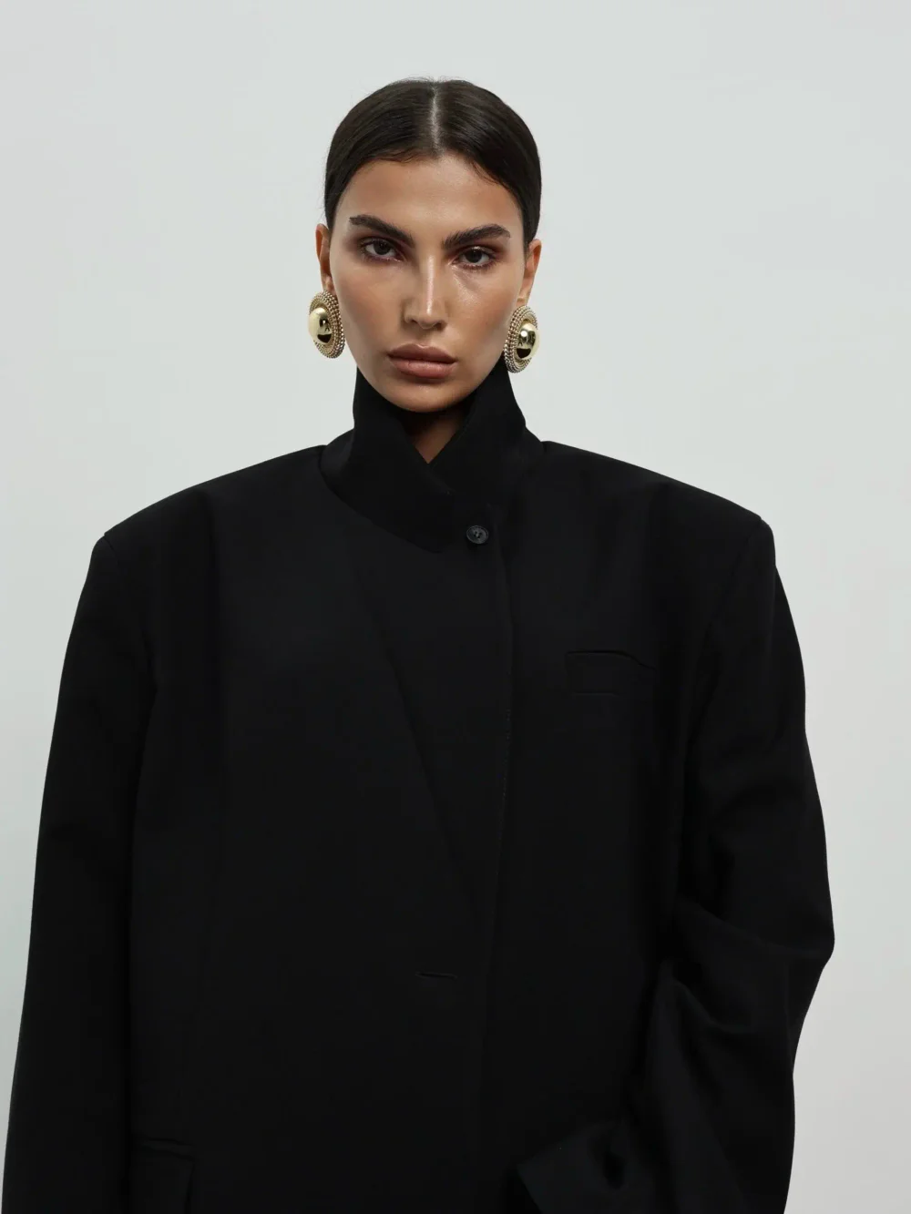 Пиджак оверсайз с объемными плечами, Черный