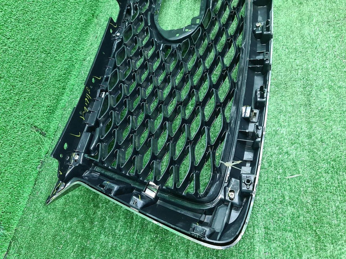 Решетка радиатора Infiniti QX50 2 (2017-н.в.)