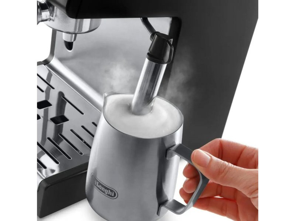 Кофеварка DeLonghi ECP33.21.BK черный