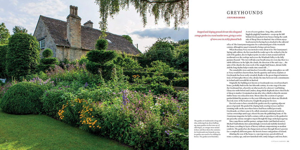 English Gardens: From the Archives of Country Life Magazine