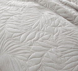 Покрывало 240х260 и 2 наволочки 50х70 Sofi De MarkO Глория серое