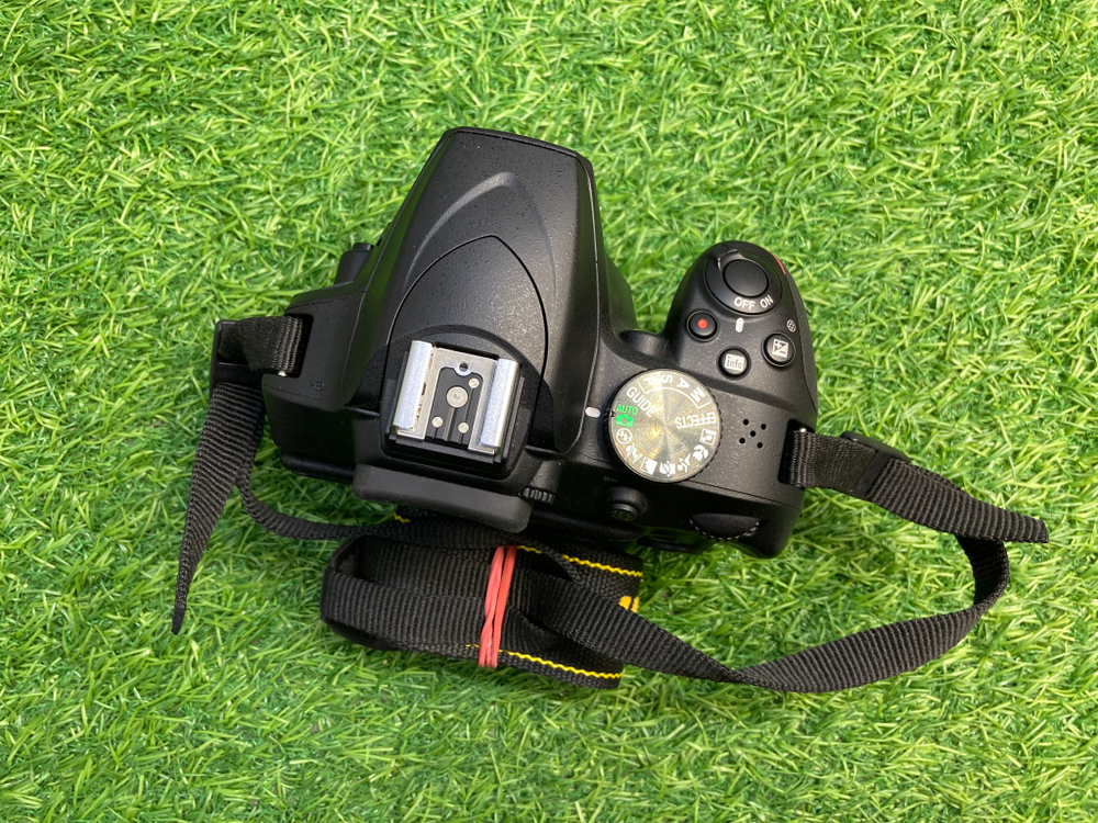 Nikon D3400 + 18-55mm 1.800 кадров Покупка/Продажа