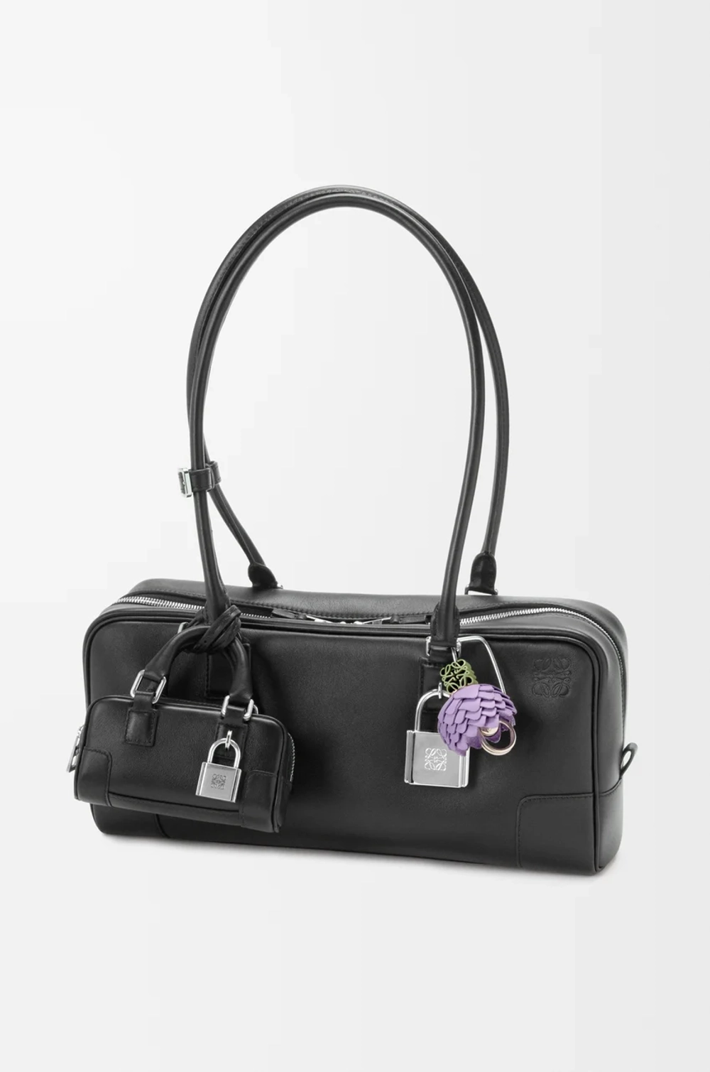 Loewe Сумка Amazona Nano в блестящей телячьей коже, черный